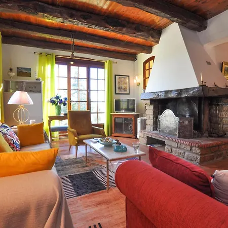In Saint-laurent-du-verdo With Outdoor Swimming Pool Holiday home