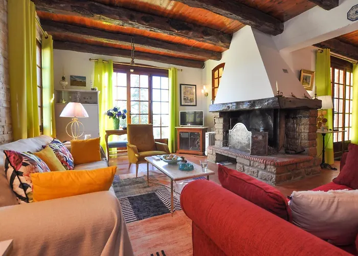 Gorgeous In Saint-laurent-du-verdo Holiday home